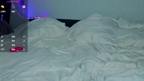 Snapshot of stacy_sexylips chatting on 06.19.26 Sexy lips online show from 06.19.26