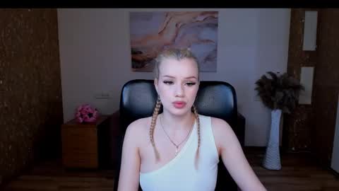 Snapshot of stacy_western chatting on 02.28.26 Stacy Western online show from 02.28.26