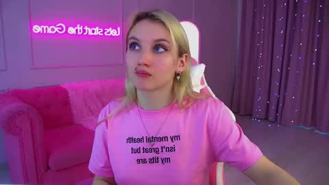 StacyEvances online show from 11.14.25