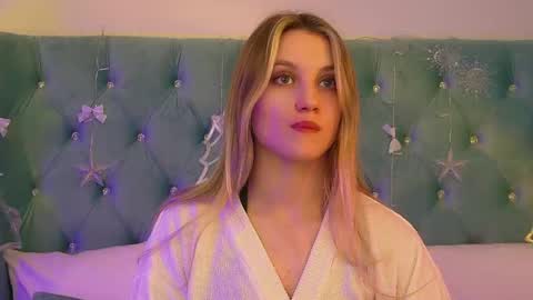 StacyEvances online show from 12.18.25