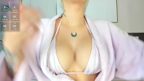 Stacy Rigel online show from 10.18.25