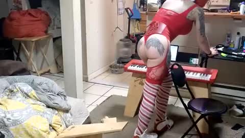 Submissive Slut LOVES adoration online show from 12.22.25