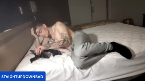 Snapshot of staightupdownbad chatting on 01.19.26 Straightupdownbad online show from 01.19.26