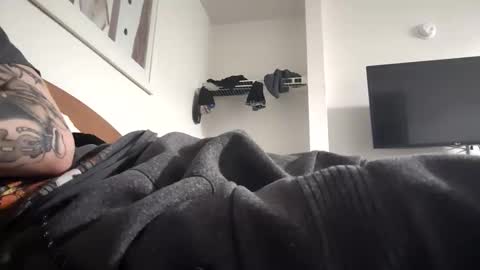 Snapshot of staightupdownbad chatting on 02.15.26 Straightupdownbad online show from 02.15.26