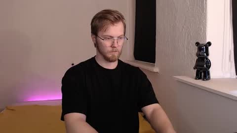 Snapshot of stan_lust chatting on 12.21.25 StanLust online show from 12.21.25