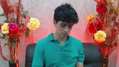 Snapshot of star_boyx chatting on 03.11.25 star_boyx online show from 03.11.25