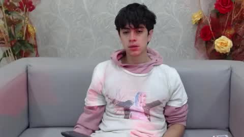 Snapshot of star_boyx chatting on 09.09.25 star_boyx online show from 09.09.25