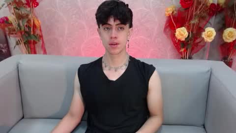 Snapshot of star_boyx chatting on 09.20.25 star_boyx online show from 09.20.25