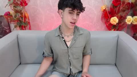 Snapshot of star_boyx chatting on 09.24.25 star_boyx online show from 09.24.25