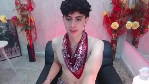 Snapshot of star_boyx chatting on 09.25.25 star_boyx online show from 09.25.25