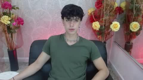 Snapshot of star_boyx chatting on 10.16.25 star_boyx online show from 10.16.25