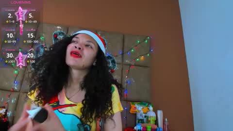 Snapshot of star_of_sea_ chatting on 12.28.24 Estrella online show from 12.28.24