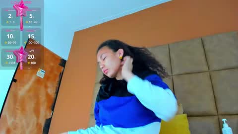 Snapshot of star_of_sea_ chatting on 01.18.25 Estrella online show from 01.18.25