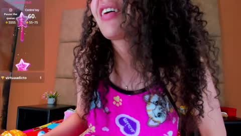 Snapshot of star_of_sea_ chatting on 01.19.25 Estrella online show from 01.19.25