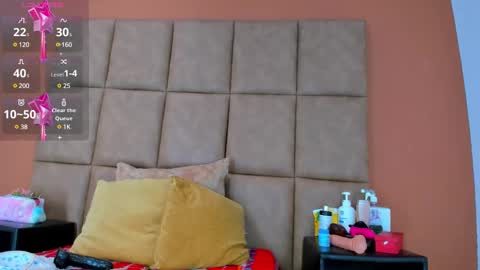 Snapshot of star_of_sea_ chatting on 01.25.25 Estrella online show from 01.25.25