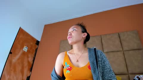 Snapshot of star_of_sea_ chatting on 02.01.25 Estrella online show from 02.01.25