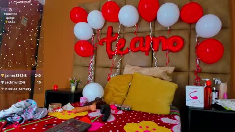 Snapshot of star_of_sea_ chatting on 02.13.25 Estrella online show from 02.13.25