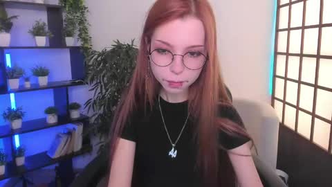 Snapshot of star_tarra chatting on 04.20.26 Tarra online show from 04.20.26