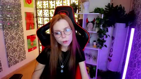 Snapshot of star_tarra chatting on 05.01.26 Tarra online show from 05.01.26