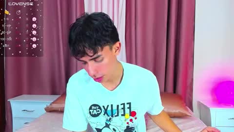 Snapshot of starboyy_77 chatting on 01.08.26 Ethan online show from 01.08.26