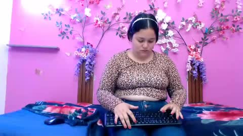 Snapshot of starfishanal21 chatting on 05.25.26 alejandra online show from 05.25.26