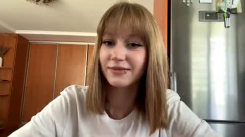 Snapshot of starhetzler chatting on 06.21.26 Adele online show from 06.21.26