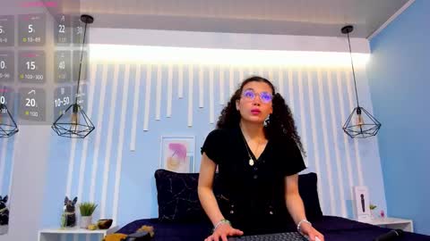 Stark Jones online show from 10.30.25