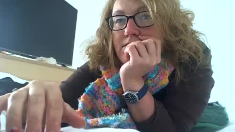 Snapshot of starlagurl chatting on 12.13.24 starlagurl online show from 12.13.24