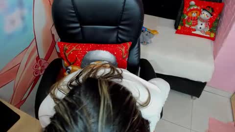 StarletTays online show from 12.23.25