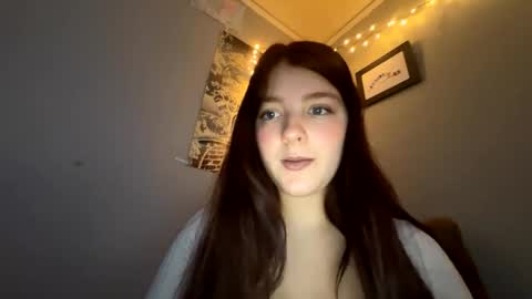 Snapshot of starlight09102 chatting on 02.14.25 Starlight online show from 02.14.25