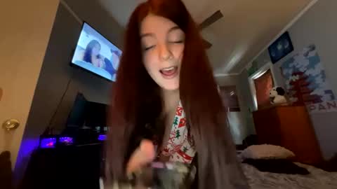 Snapshot of starlight09102 chatting on 02.19.25 Starlight online show from 02.19.25