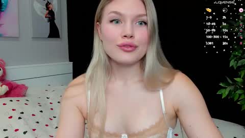 Caroline online show from 11.14.25