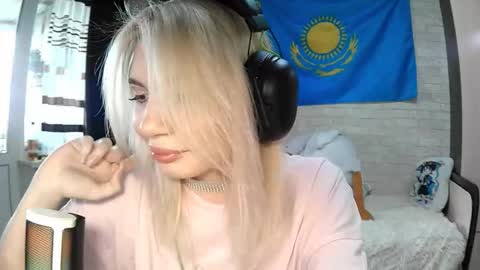 Katie online show from 09.10.25