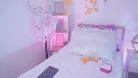 Yoko online show from 10.21.25