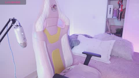 Snapshot of starwitch_ chatting on 02.27.26 Yoko online show from 02.27.26