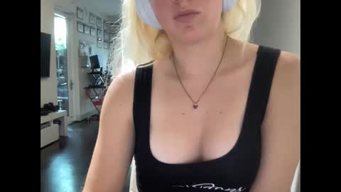 Stassiethatsororitygirl online show from 02.18.26