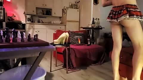 Snapshot of staysee_onhertoes chatting on 12.29.24 Staysee online show from 12.29.24