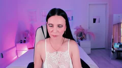 steaflers_mom online show from 10.19.25