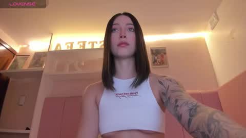 Stefa Gomez  online show from 11.01.25