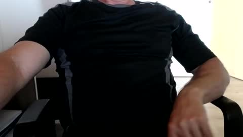 Snapshot of stefan2580 chatting on 06.30.26 Stefan online show from 06.30.26
