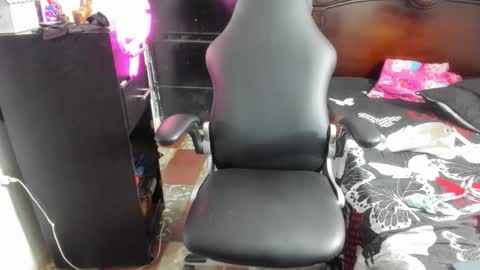 julieth-cancer online show from 12.04.25