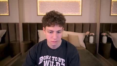 Snapshot of stefanbev chatting on 02.13.26 Esrefan online show from 02.13.26