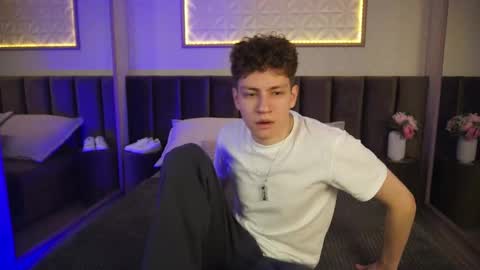 Esrefan online show from 03.13.26