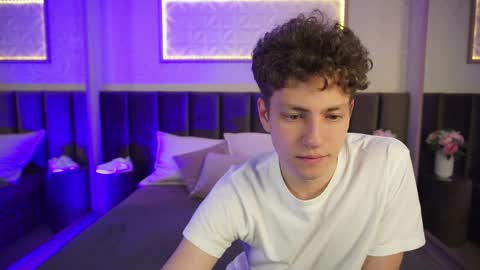 Esrefan online show from 04.09.26