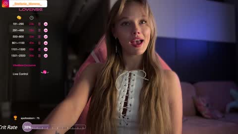 Snapshot of stefanie_collins chatting on 01.28.25 Stefanie online show from 01.28.25