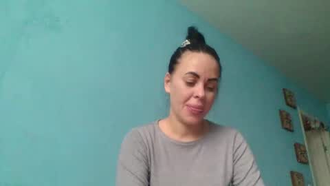 stefaniyax online show from 10.19.25