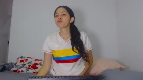 Snapshot of steffharris chatting on 10.20.25 stefany online show from 10.20.25