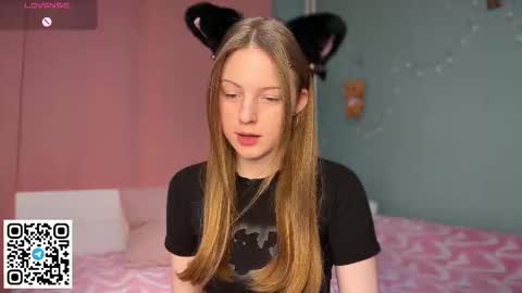 STEFI  Streams every day from 10 PM GTM1  online show from 02.01.26