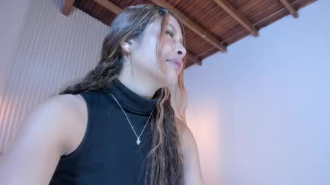 stefie online show from 02.25.25