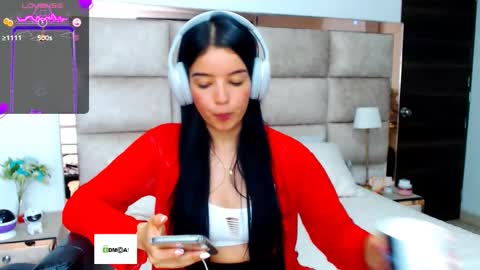 Snapshot of stefy810675 chatting on 03.10.25 Stefany online show from 03.10.25
